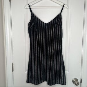 Storia Black Velvet Striped Dress
